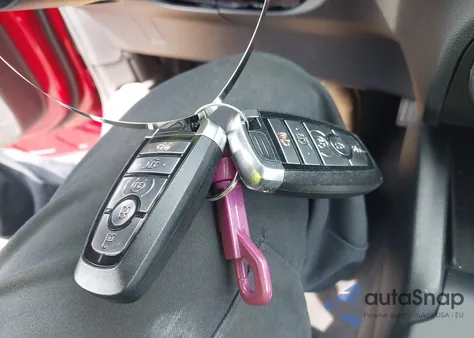 2020 Ford Escape Titanium Hybrid из США, поврежденный, VIN 1FMCU0DZ5LUB56201